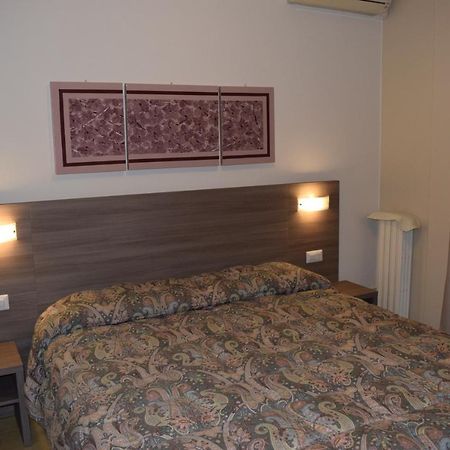 Hotel Pilotto Peschiera del Garda Exterior foto
