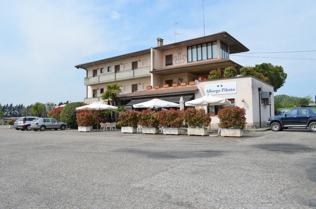 Hotel Pilotto Peschiera del Garda Exterior foto