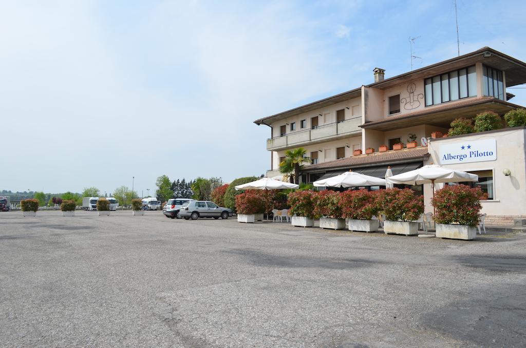 Hotel Pilotto Peschiera del Garda Exterior foto