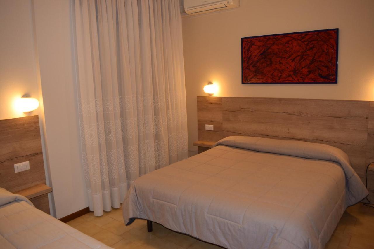 Hotel Pilotto Peschiera del Garda Exterior foto