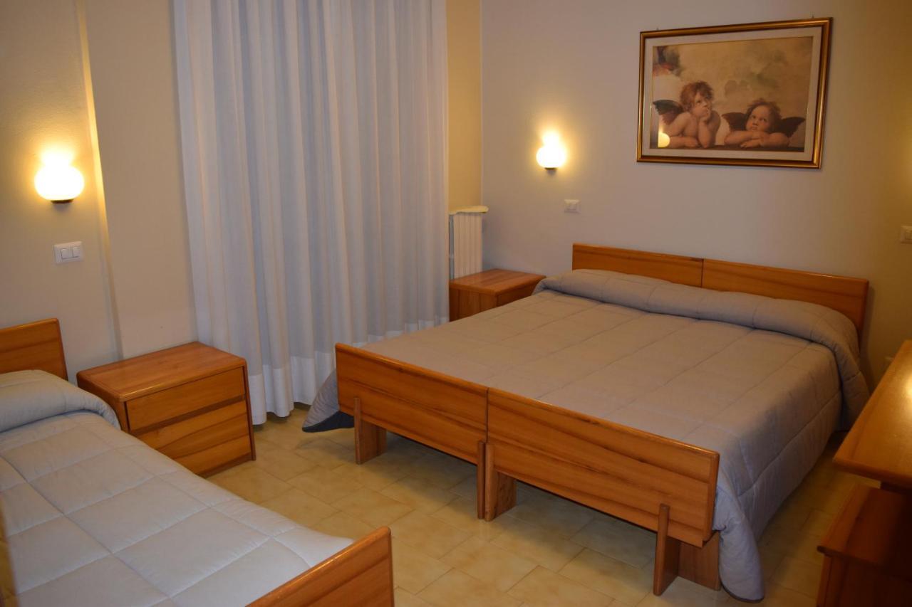 Hotel Pilotto Peschiera del Garda Exterior foto