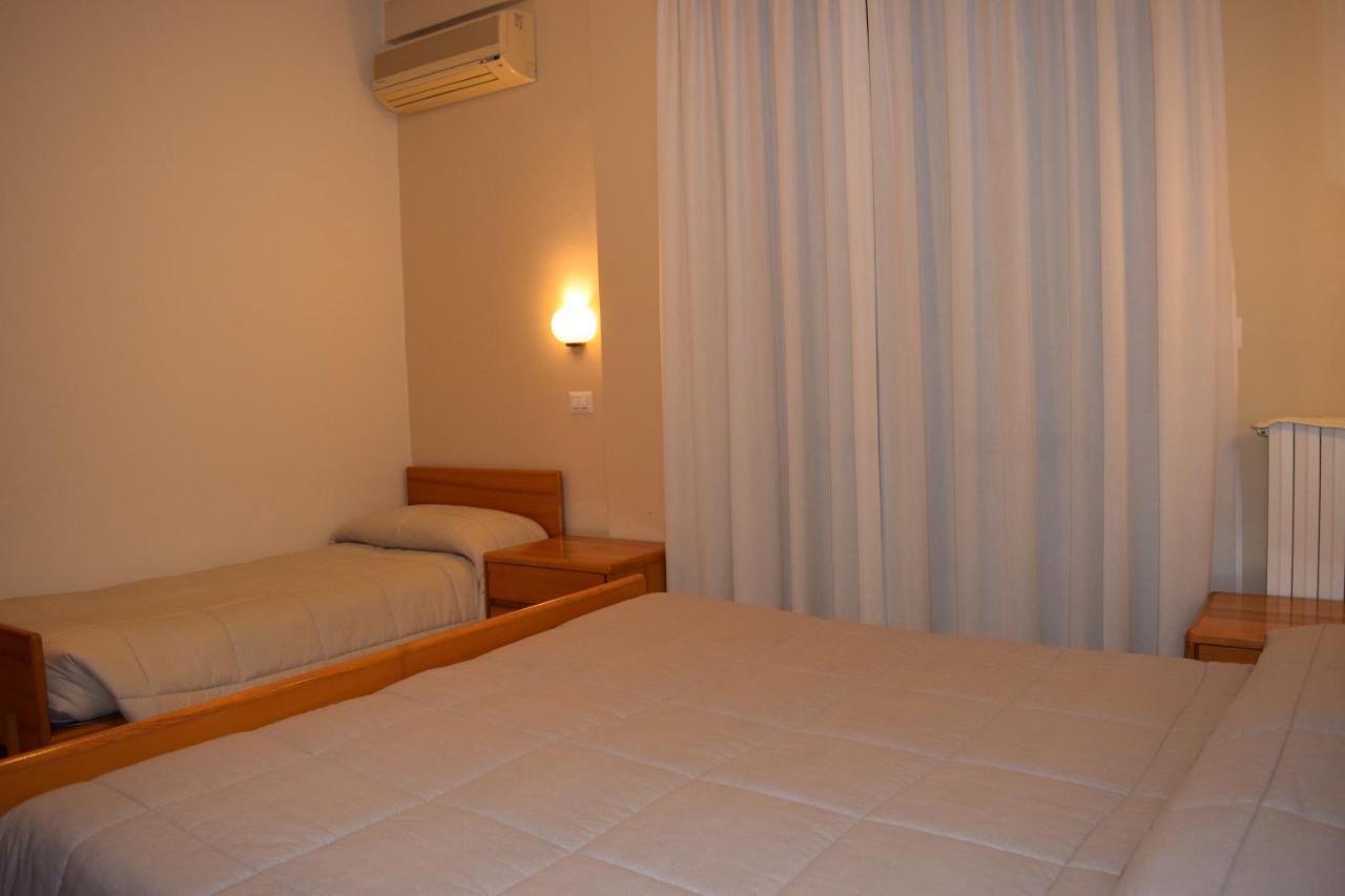 Hotel Pilotto Peschiera del Garda Exterior foto